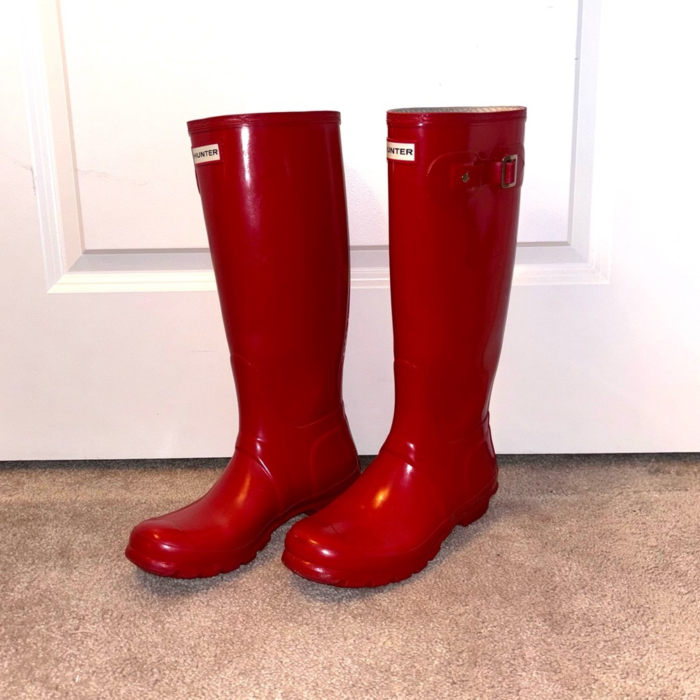 Red Hunter Rain Boots tall size 7